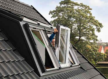 Pose de velux à Charenton-le-Pont (94220) dans le Val de Marne (94)